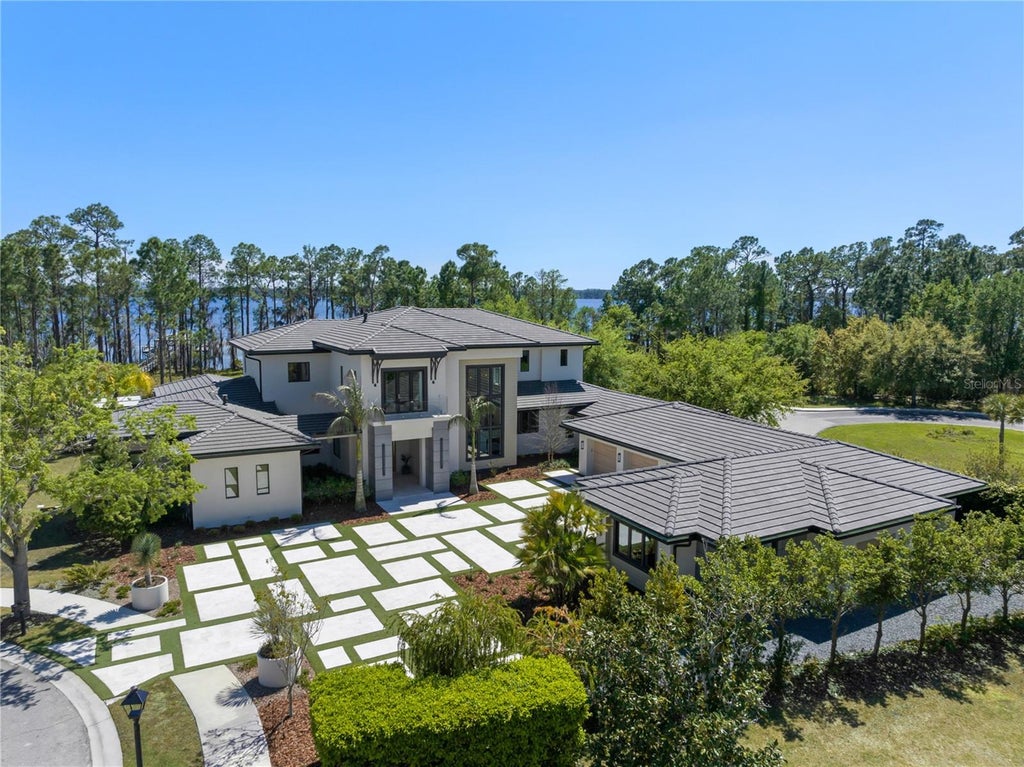 8506 Lake Nona Shore Drive exterior